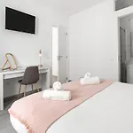 Rose Breeze Apartamento