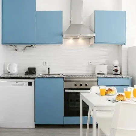 Rose Breeze Назаре