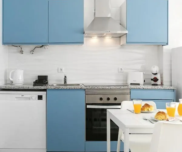 Rose Breeze Назаре