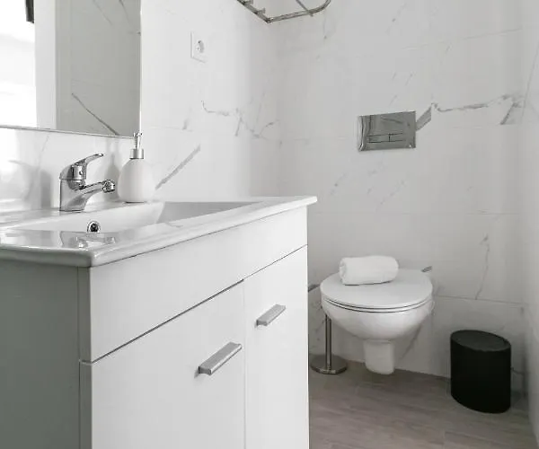 Апартаменты Rose Breeze Назаре